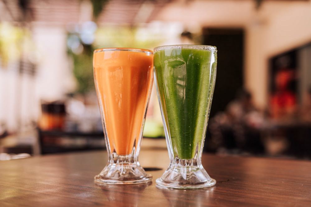 Jugos y frutas en Café El Alba